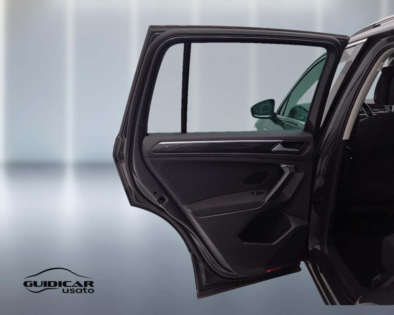 VOLKSWAGEN Tiguan II 2021 - Tiguan 2.0 tdi Life 122cv