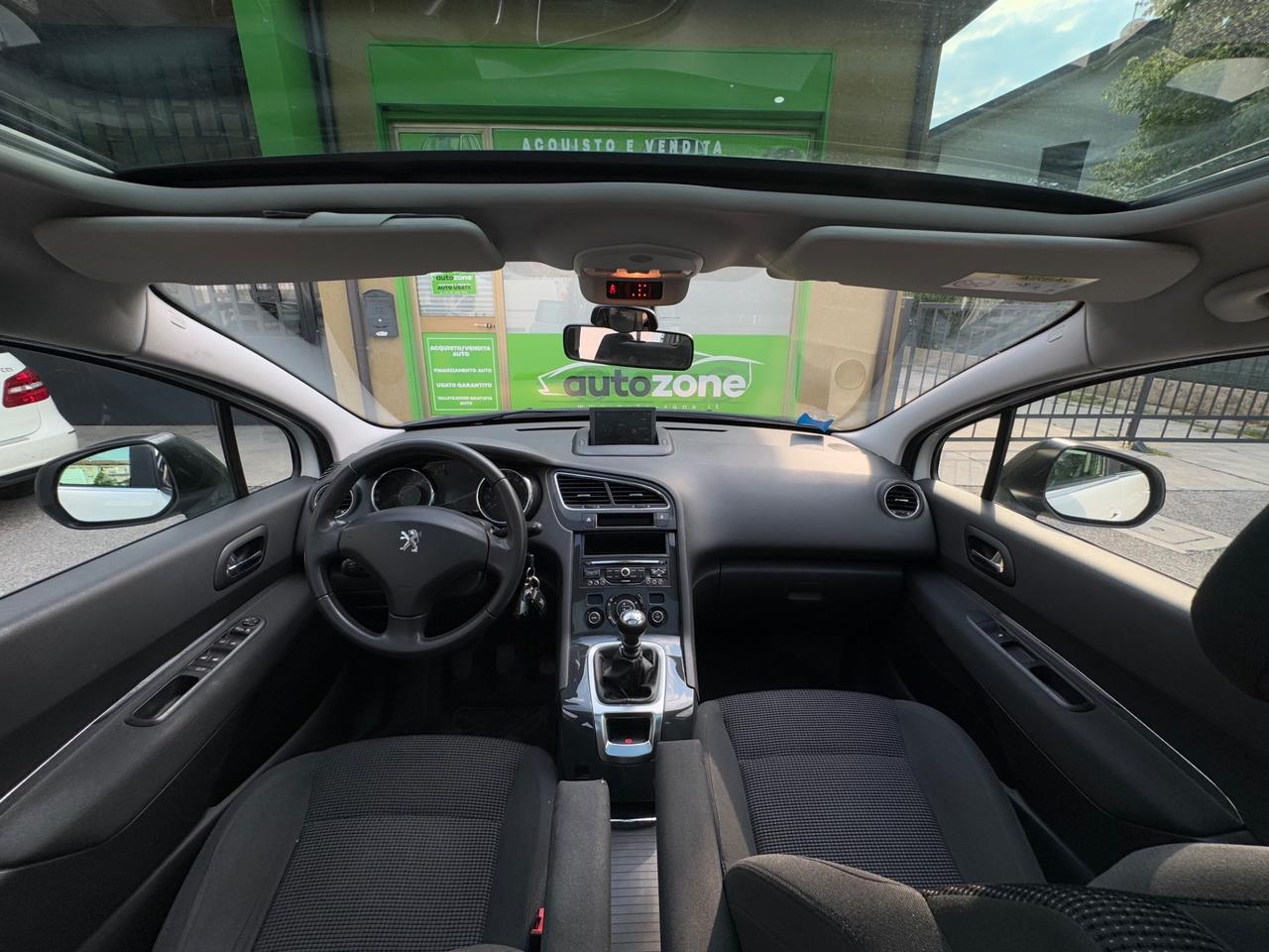Peugeot 5008 1.6 HDi 115CV 7 POSTI