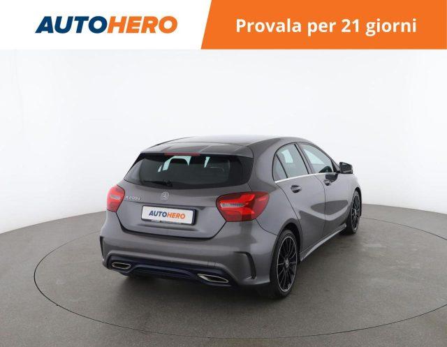 MERCEDES-BENZ A 200 d Automatic Premium
