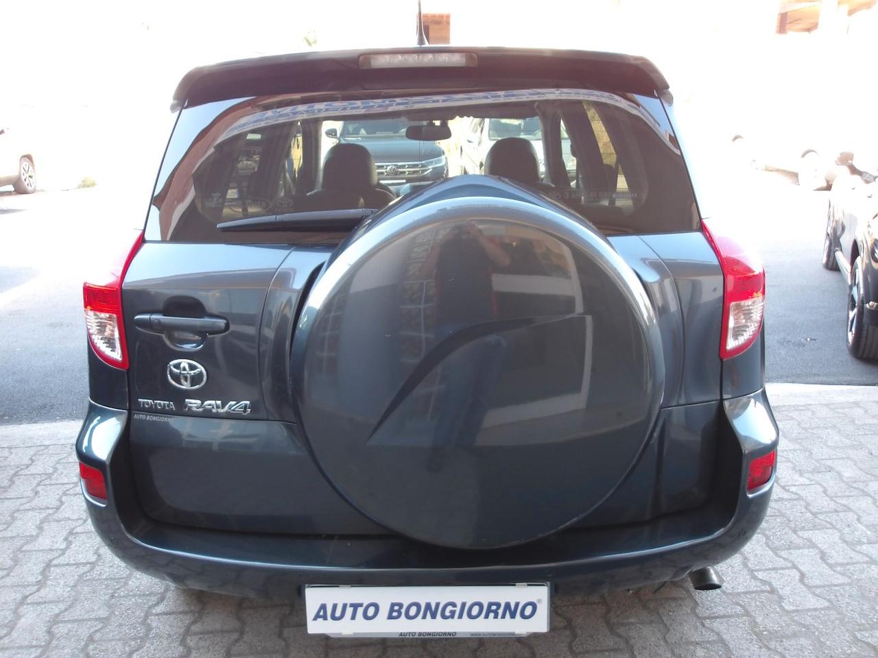 Toyota RAV4 5 Porte RAV4 2.2 d-4d Luxury 177cv