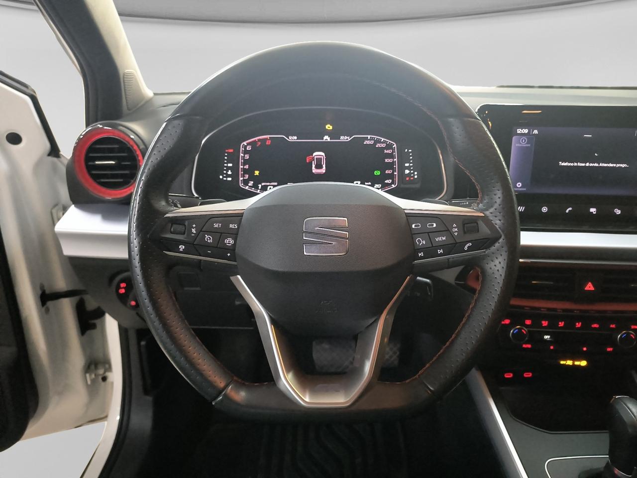 SEAT Arona 2022 - Arona 1.0 ecotsi FR 110cv dsg