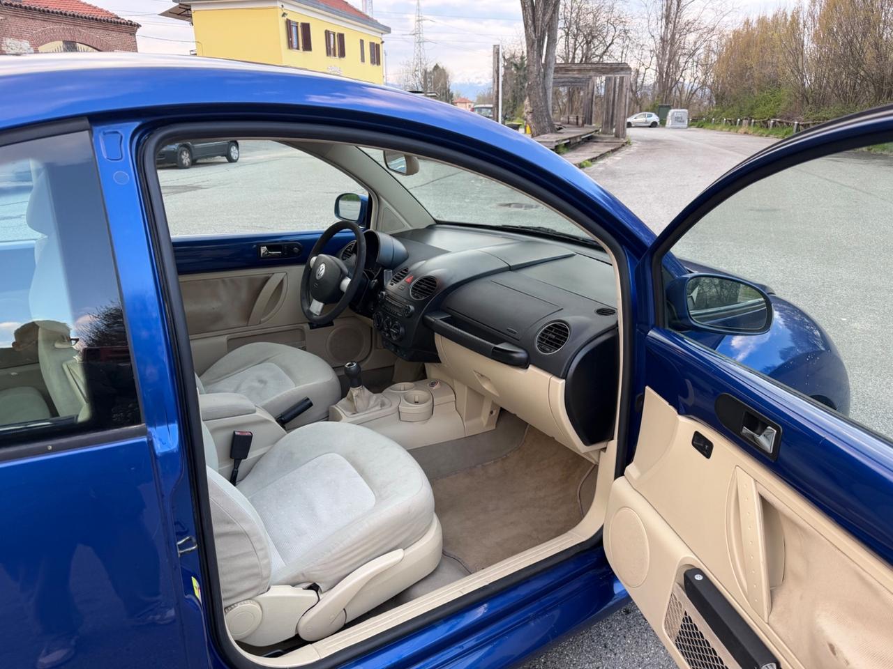 Volkswagen New Beetle 1.6