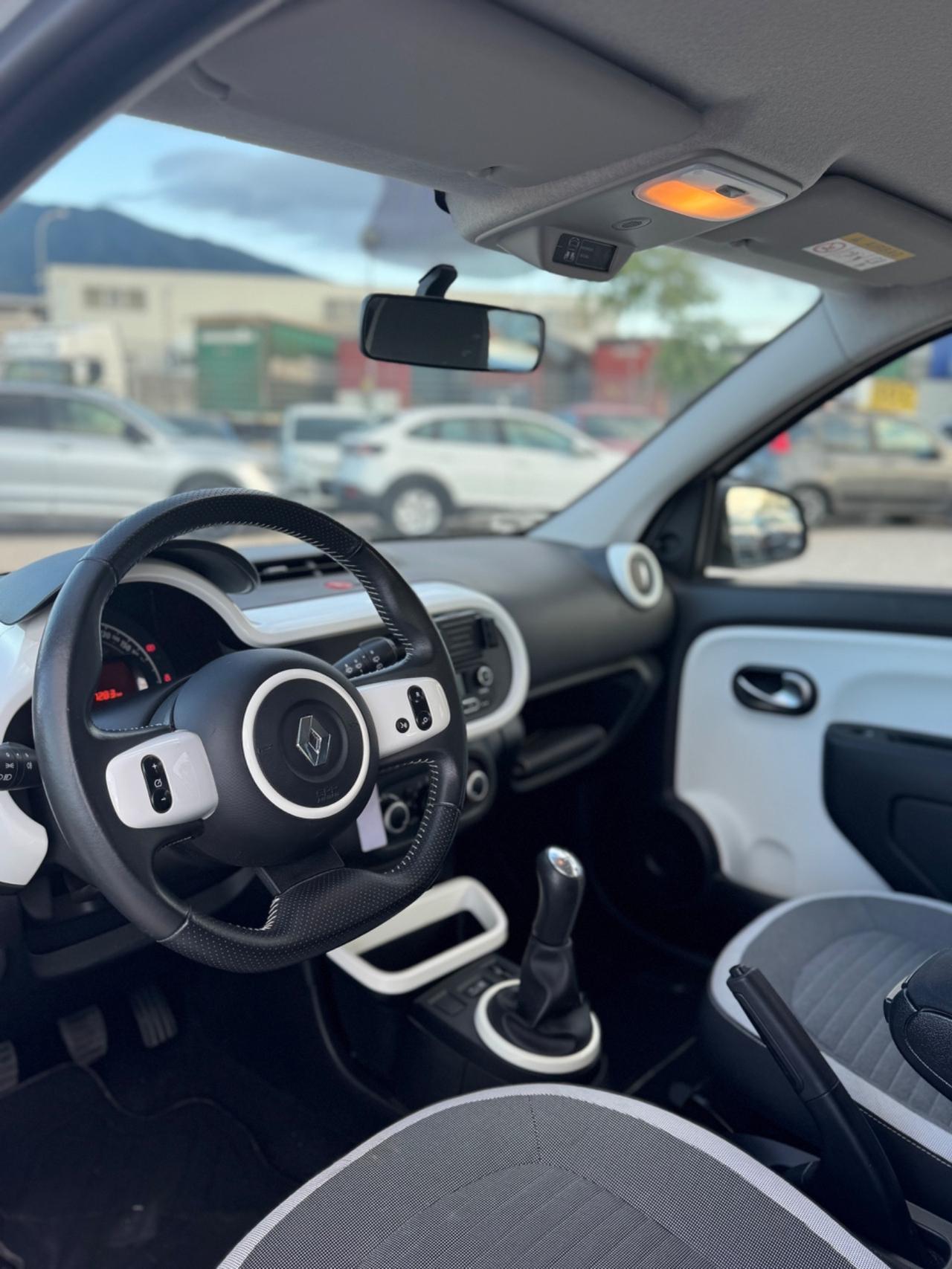 Renault Twingo 1.0 limited