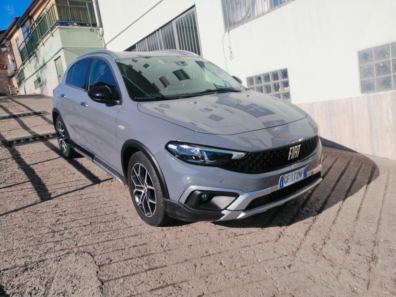 Fiat Tipo 1.3 Mjt S&S 5 P Cross