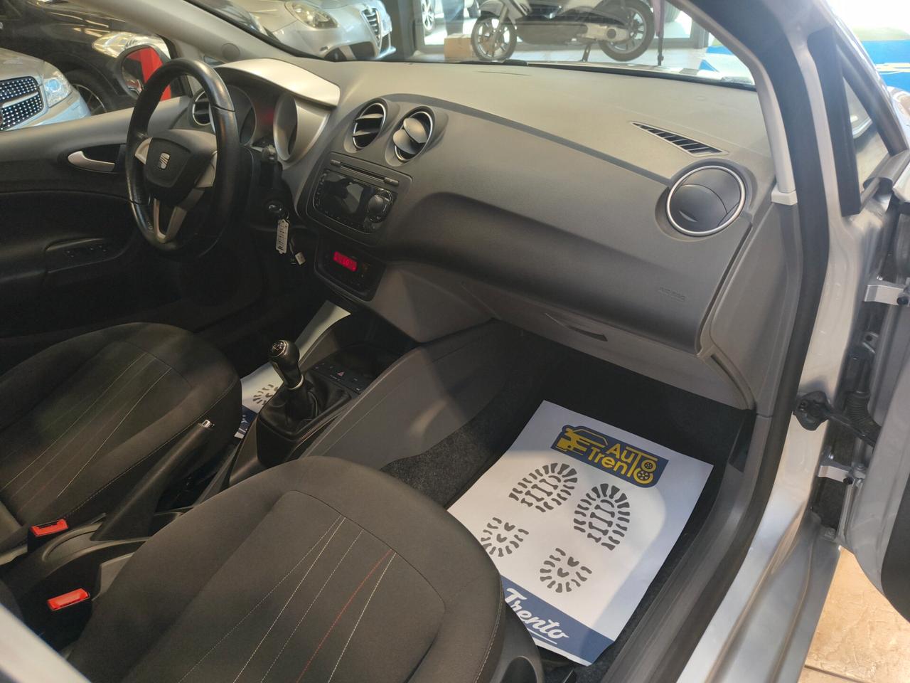 Seat Ibiza 1.2 5p. Style solo 99.000 km