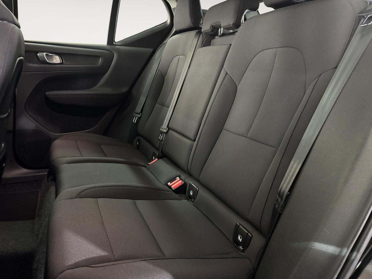 VOLVO XC40 1.5 t2 Momentum Pro auto