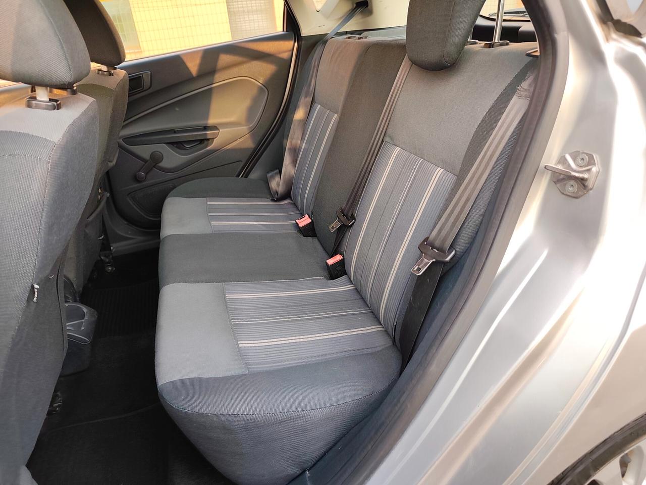 Ford Fiesta 1.2 Benz 82 CV 5 porte Titanium