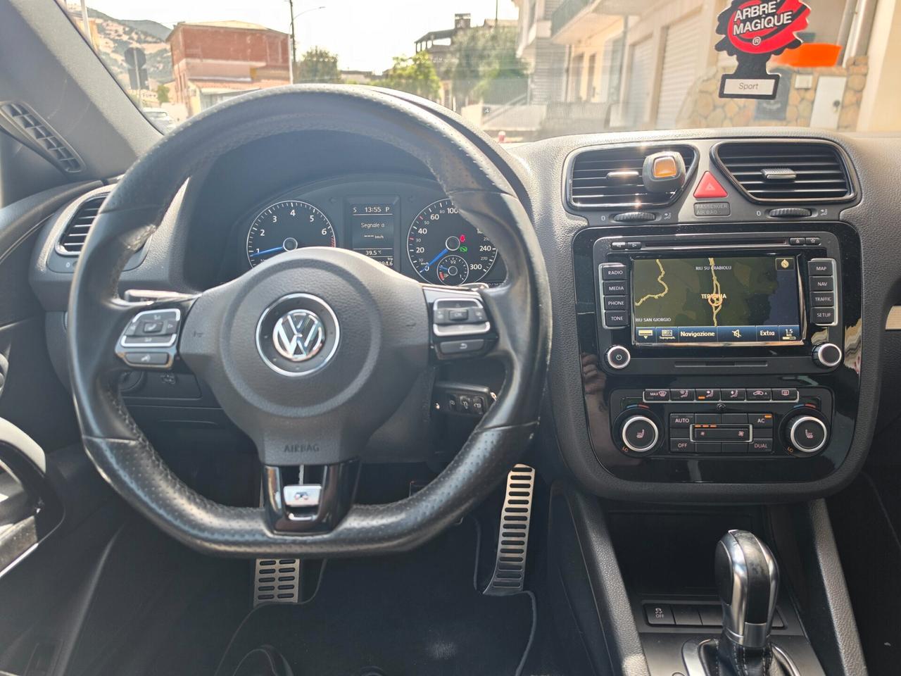 Volkswagen Scirocco R 2.0 TSI 265CV