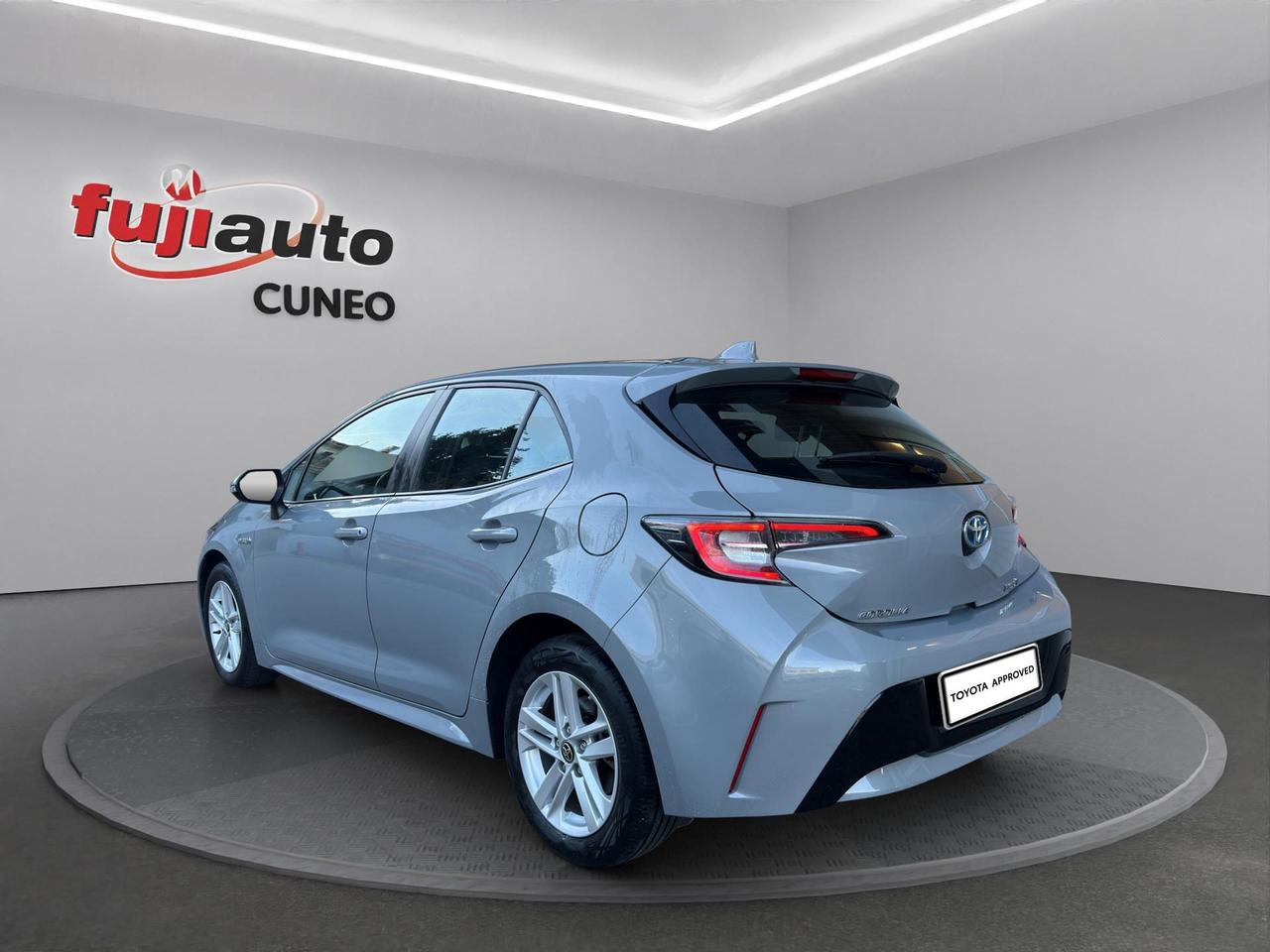 Toyota Corolla 1.8h Active cvt