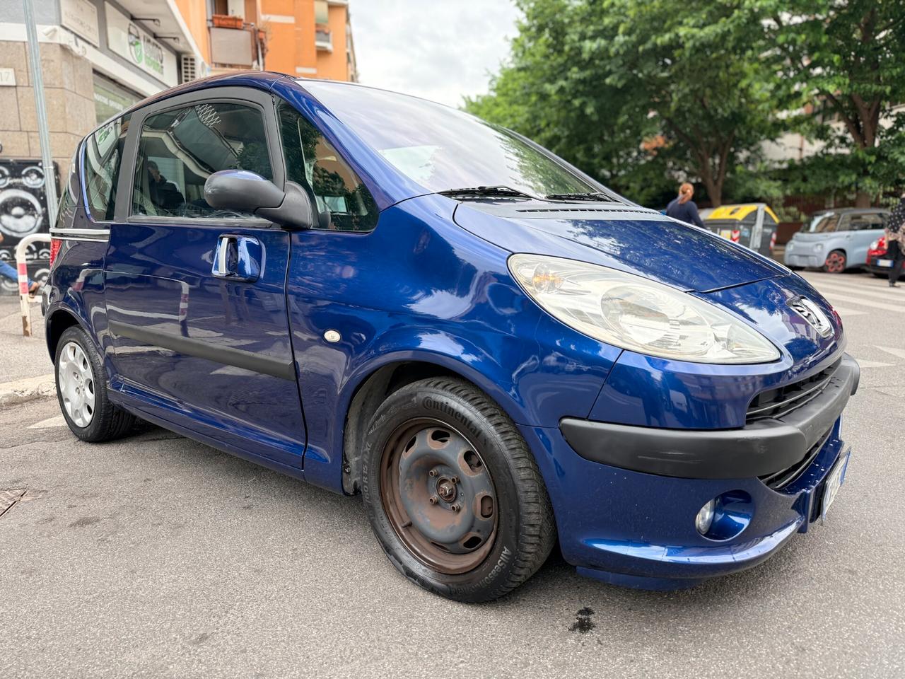 Peugeot 1007 1.4 73cv Mega tagliando!!! Porte elettriche