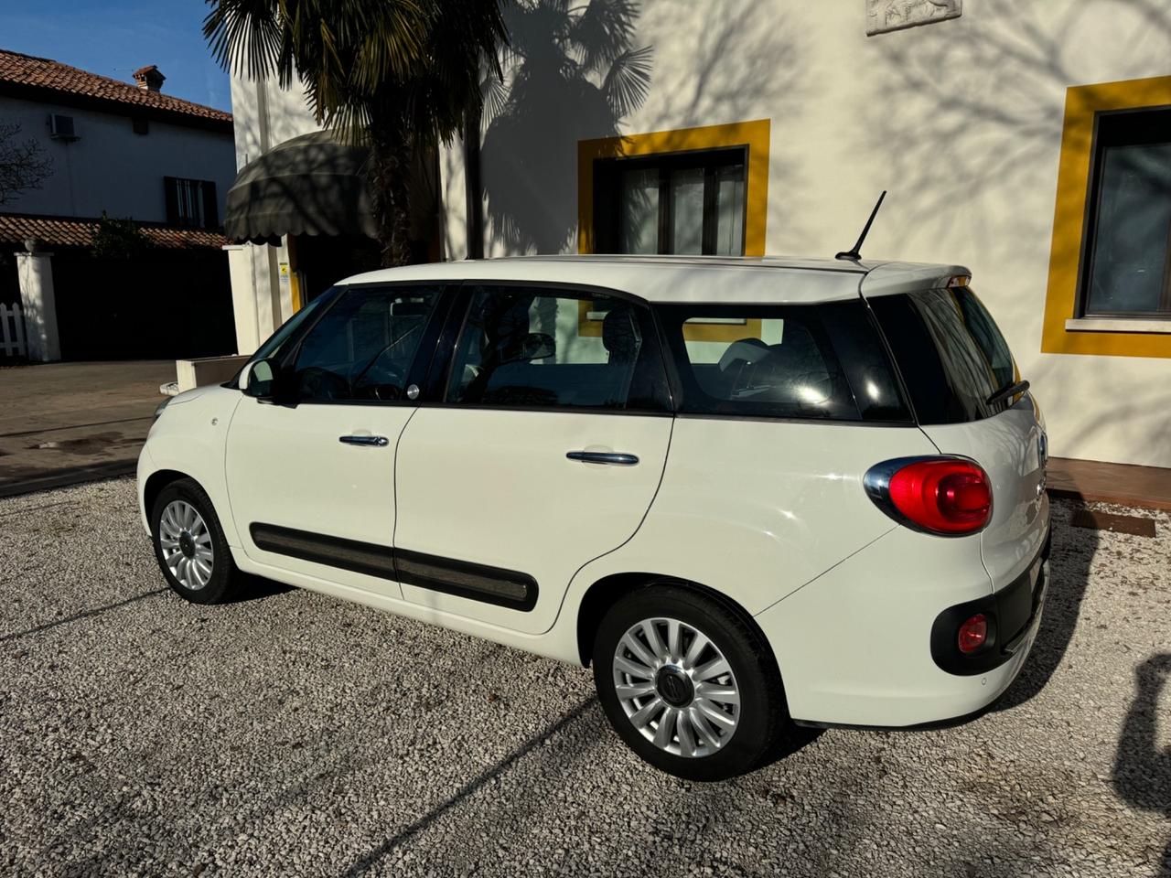 Fiat 500L LIVING 1.6 MJT 120cv Lounge UniProp