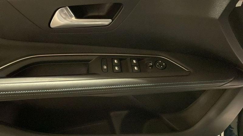 Peugeot 3008 Hybrid 225 e-EAT8 Allure Pack