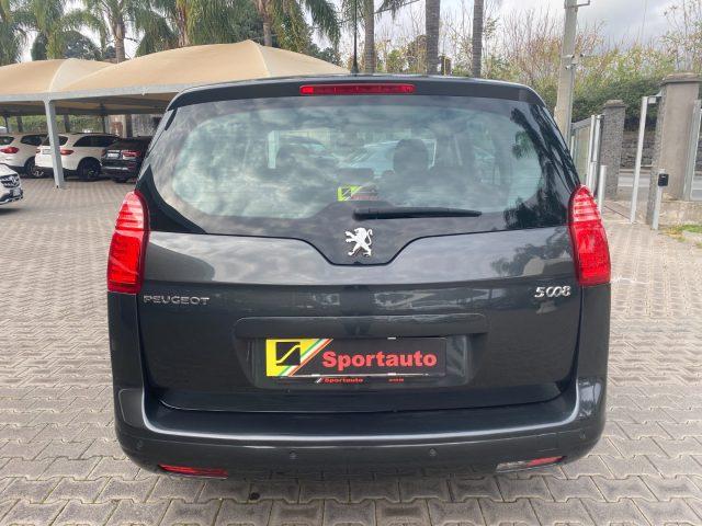 PEUGEOT 5008 1.6 HDi 115CV Business 7 posti