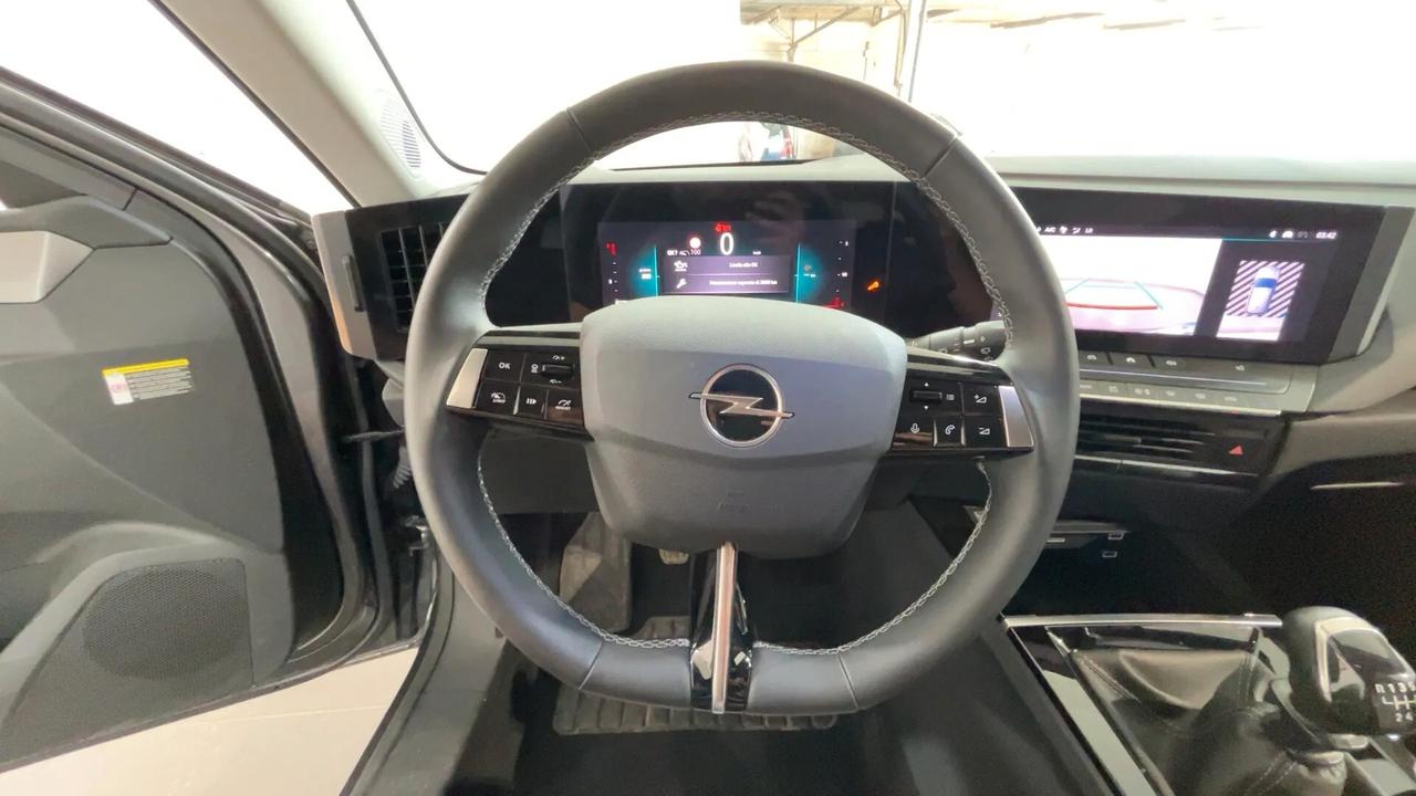 Opel Astra 1.2 Turbo 130 CV Business Elegance