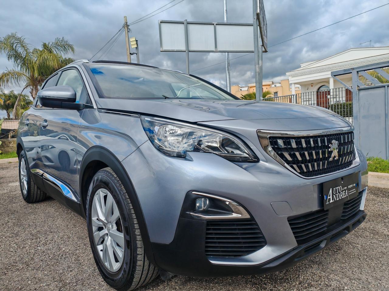 Peugeot 3008 15HDi Tetto navig led 2020
