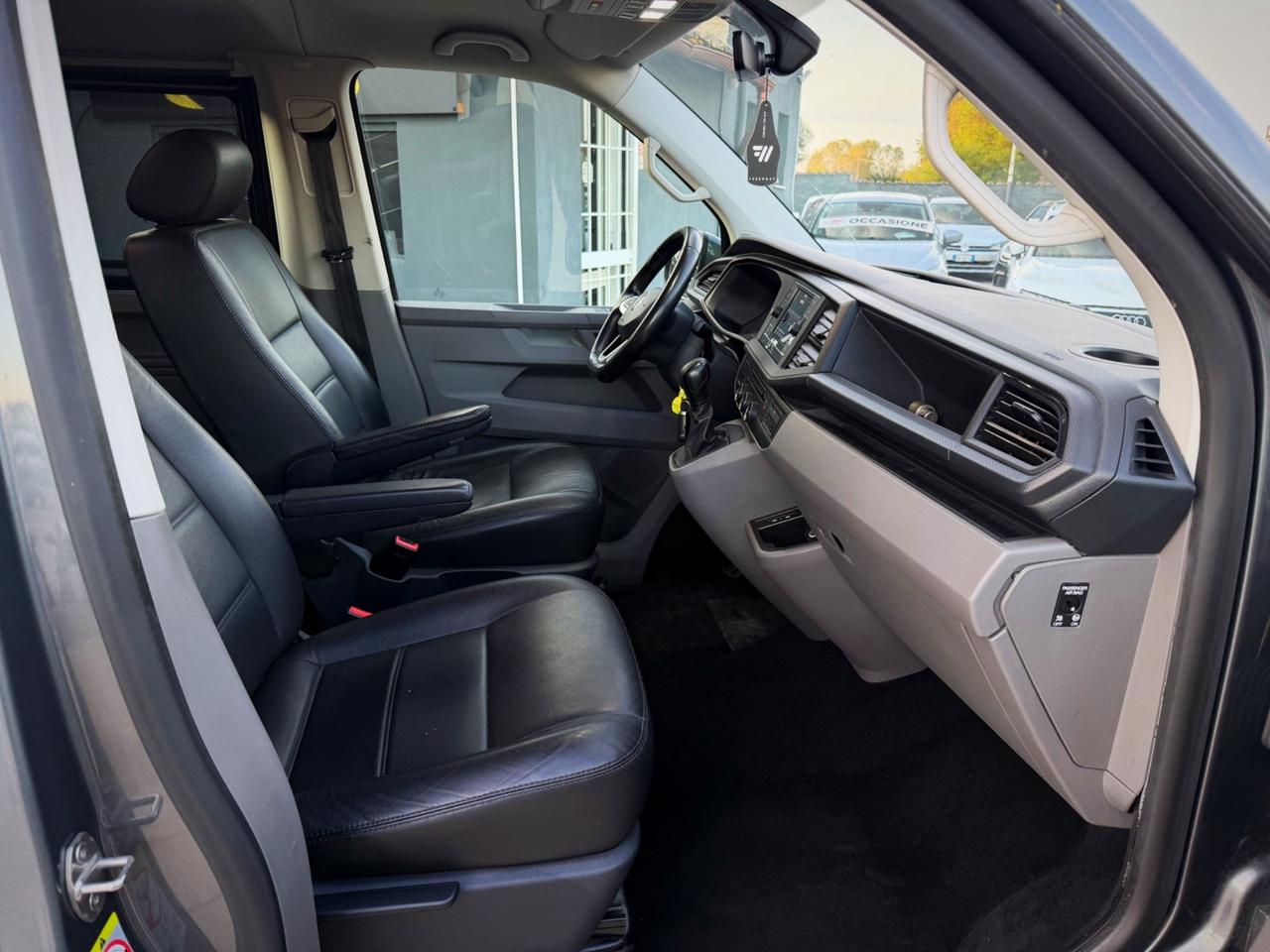 Volkswagen Caravelle 2.0 TDI 150CV DSG PL Comfortline