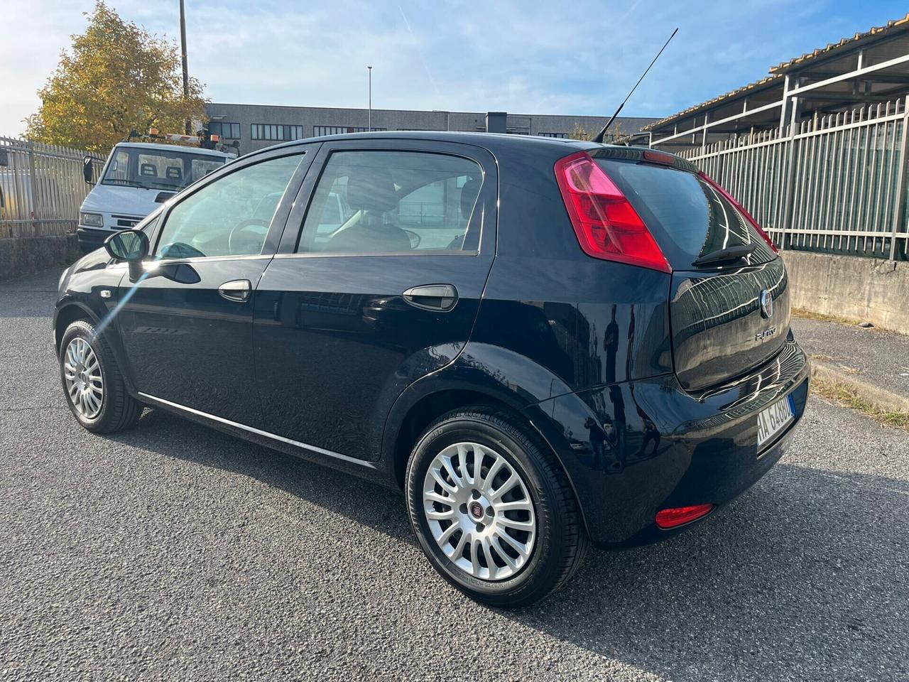 Fiat Punto 1.2 BENZ X NEOPAT SOLO 89.000km