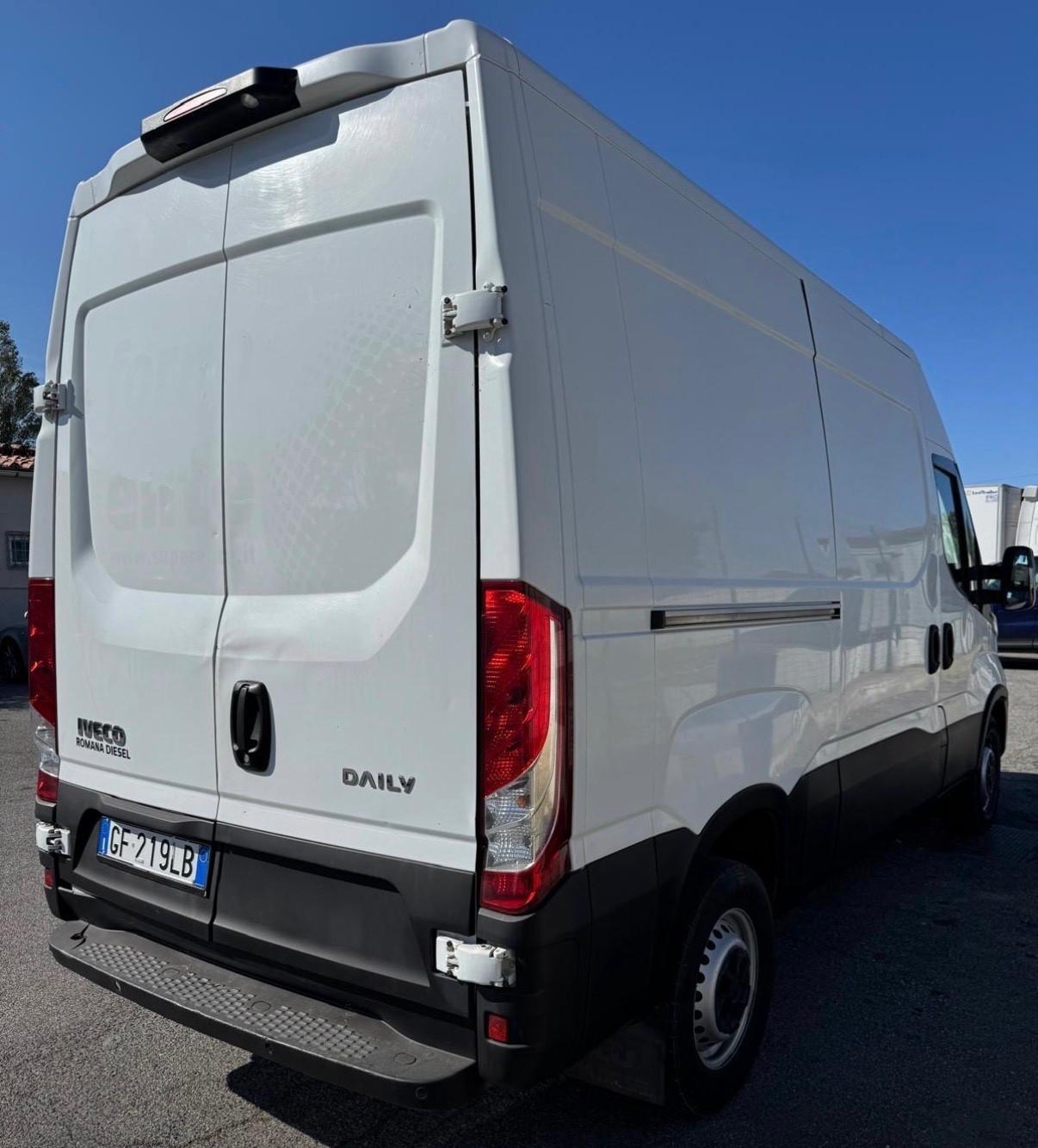 Iveco Daily 33S12V 2.3 HPT PC-TN Furgone