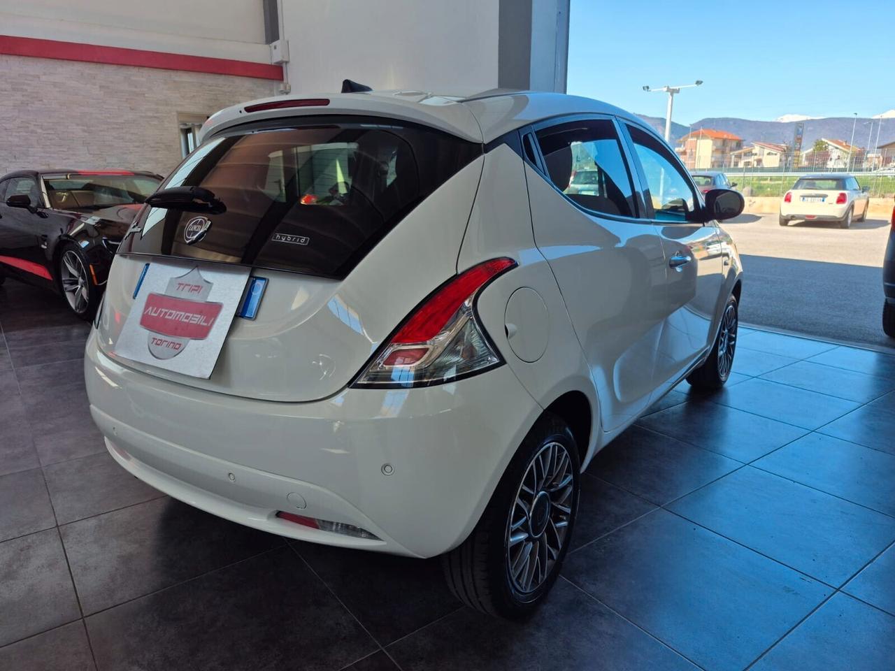 Lancia Ypsilon 1.0 hybrid gold PREZZO REALE