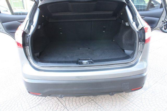 NISSAN Qashqai 1.2 DIG-T Tekna