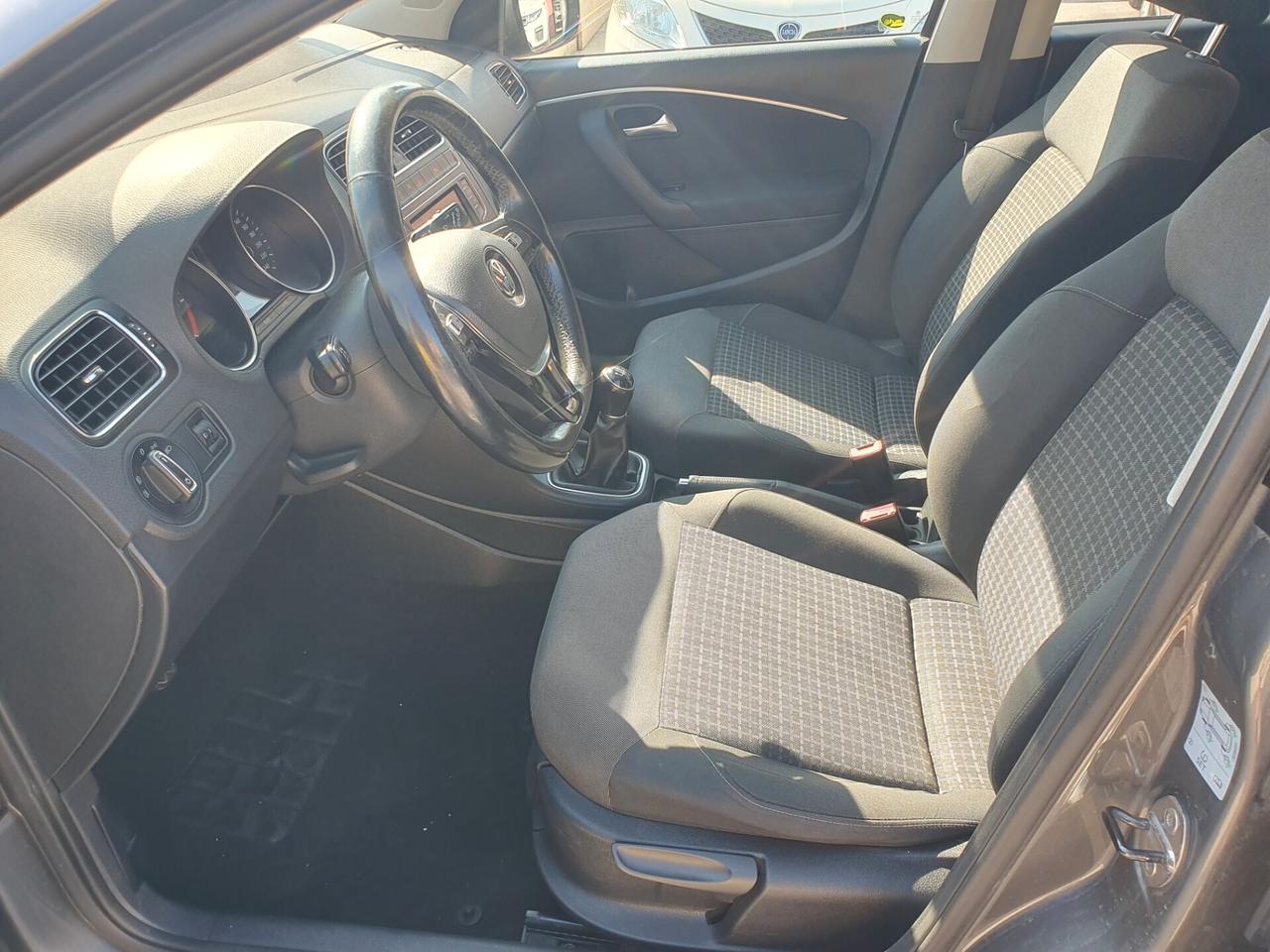 Volkswagen Polo 1.4 TDI 5p. Confortline Neopatent 2017
