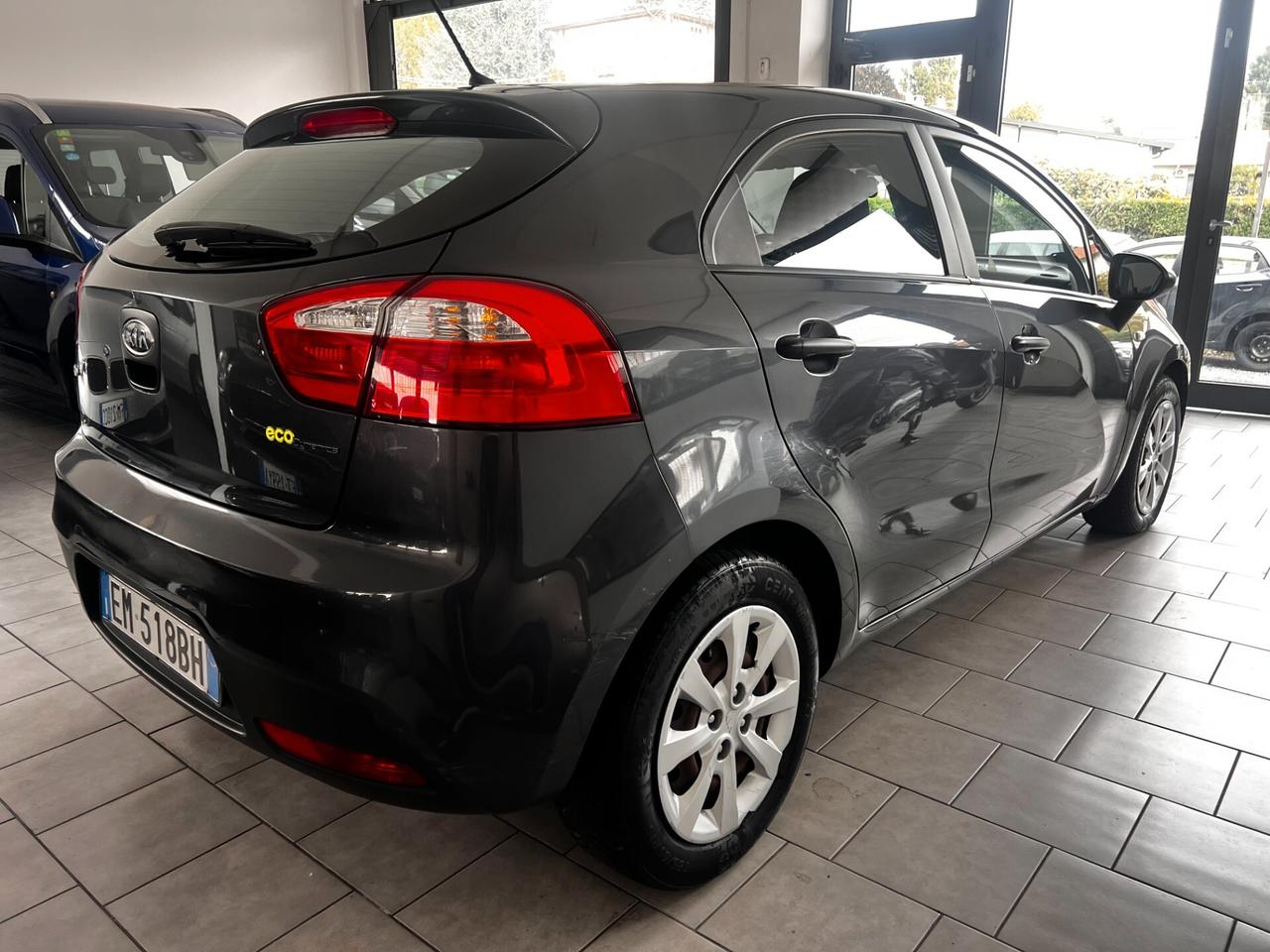 Kia Rio 1.4 CRDi WGT 5p. EX