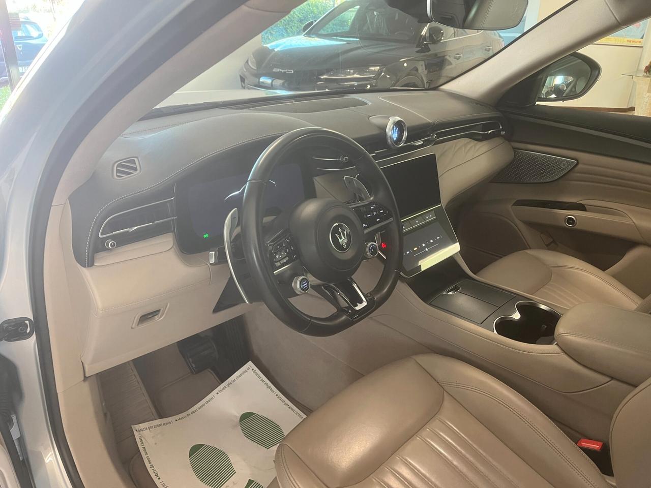 Maserati Grecale MHEV 300 CV AWD GT