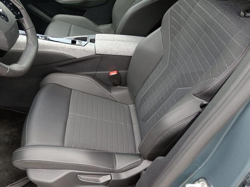 Peugeot 3008 Hybrid 136 Allure e-DCS 6