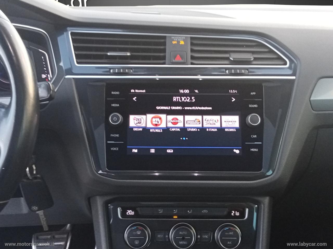 VOLKSWAGEN Tiguan 2.0 TDI 150CV SCR DSG R-Line TETTO APRIBILE