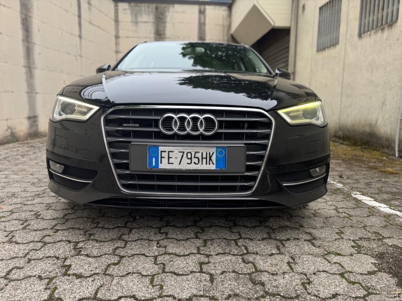 Audi A3 Sedan 2.0 TDI clean diesel quattro Ambition