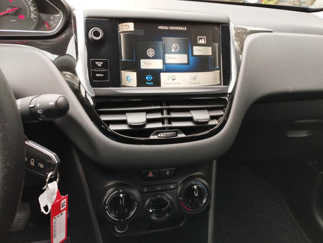 Peugeot 208 1.2 VTi 82 CV 5 porte Allure