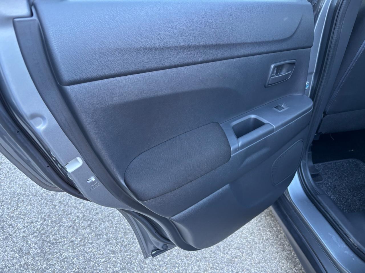 Mitsubishi ASX 1.6 DI-D 114 CV ok NEOPATENTATI