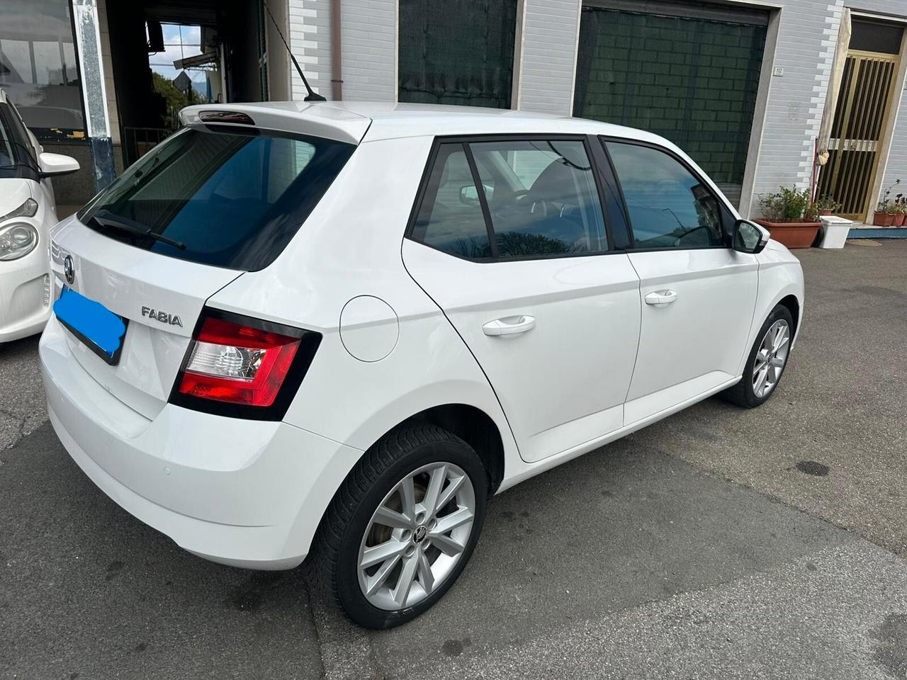 Skoda Fabia 1.0 MPI 75 CV Ambition