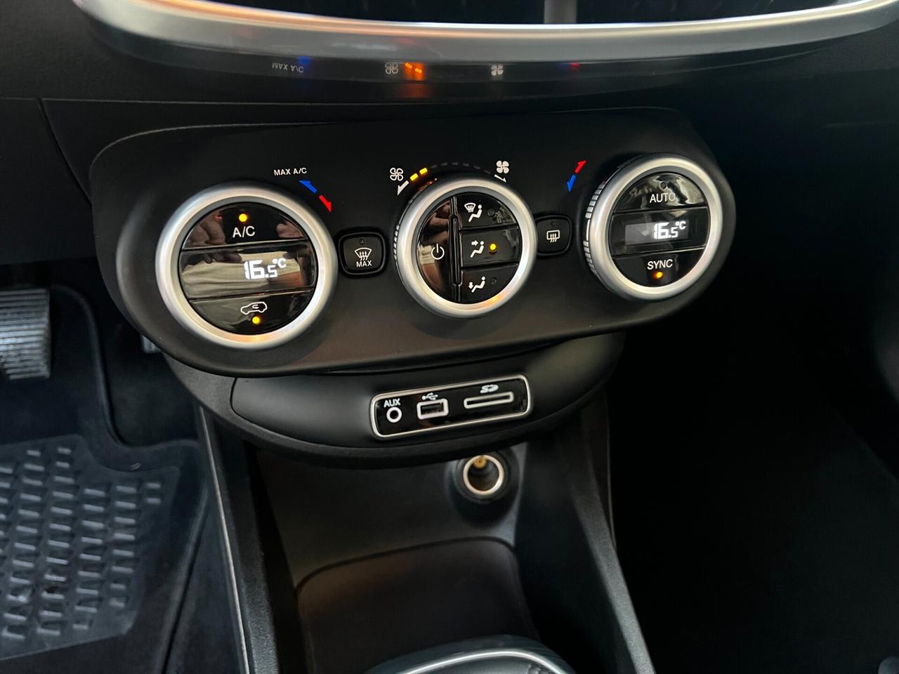 Fiat 500X 1.6 MultiJet 120 CV Lounge-NAVI-LED