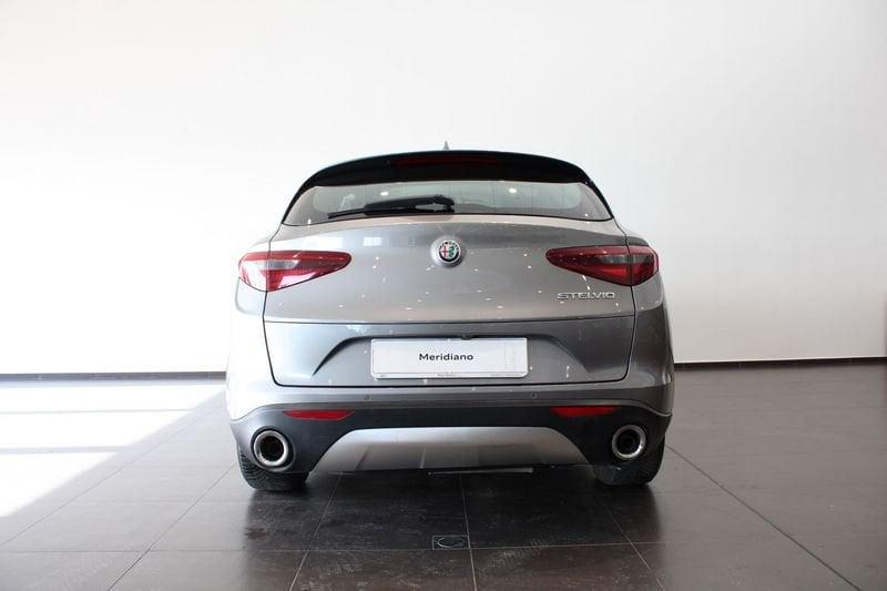 Alfa Romeo Stelvio 2.2 T.DIESEL 180CV AT8 RWD SUPER