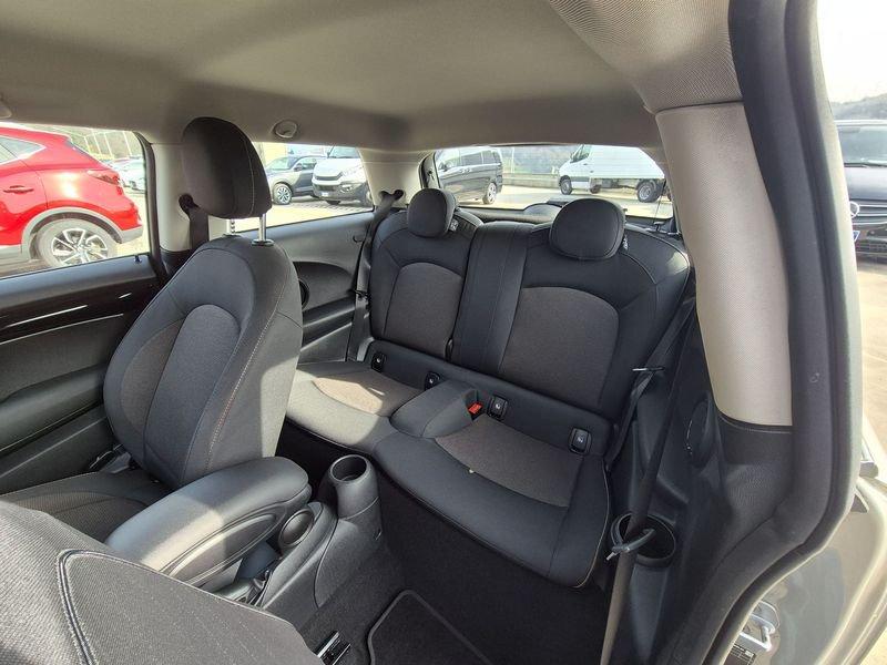 MINI Mini 3p 1.5 Cooper Essential auto