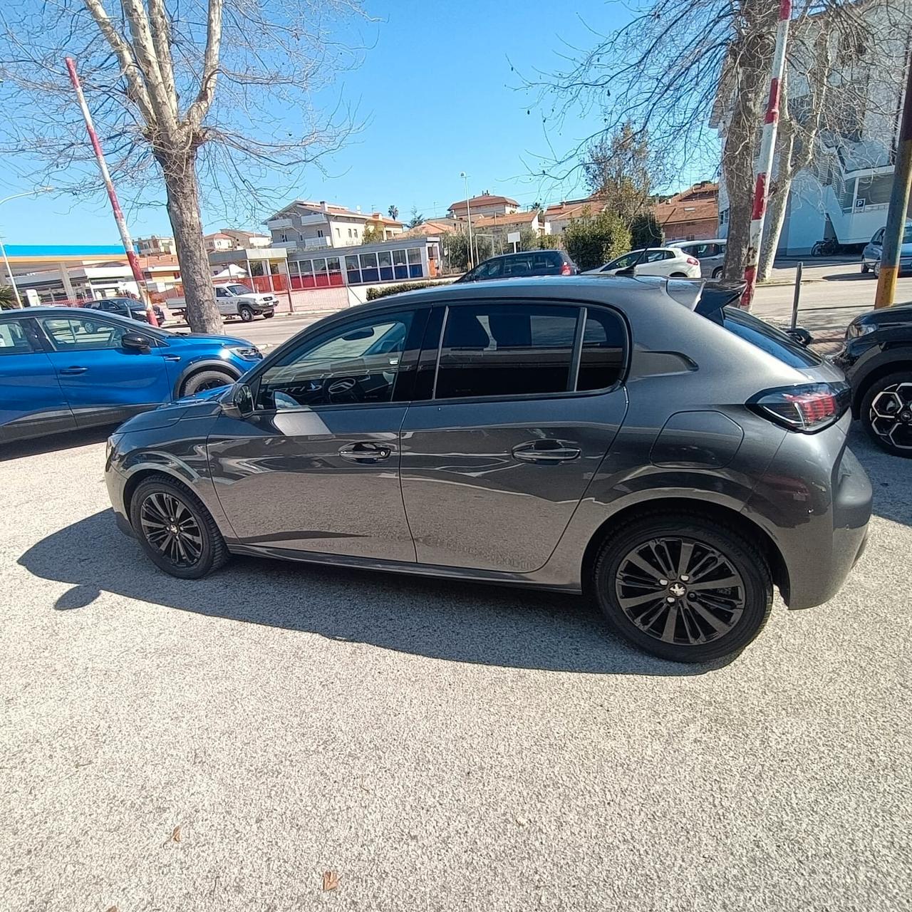 Peugeot 208 PureTech 100 Stop&Start 5 porte Allure