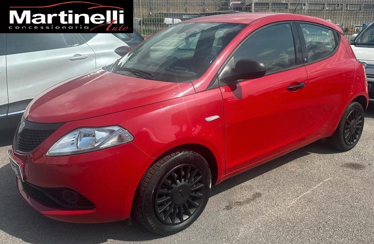 Lancia Ypsilon 1.2 69 CV 5 porte GPL Ecochic Elefantino Blu