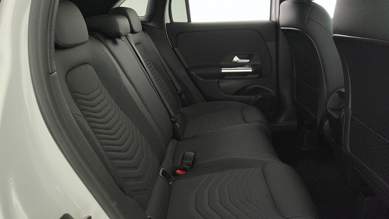 Mercedes-Benz GLA 200 d automatic