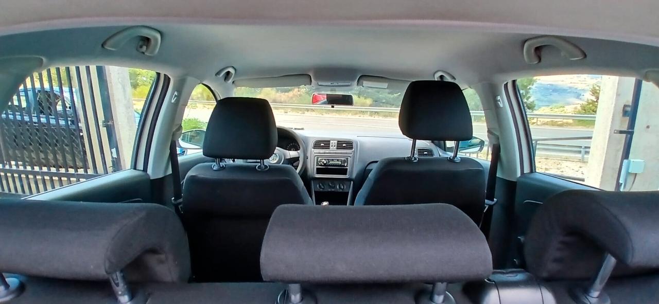 Volkswagen Polo 1.2 Trendline - 2010