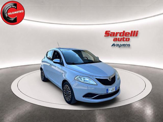 LANCIA Ypsilon 1.2 69 CV 5 porte Gold