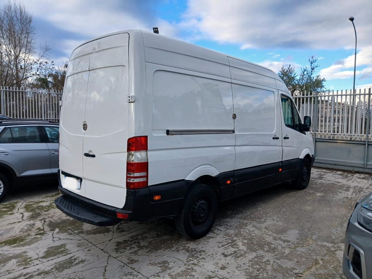 Mercedes-Benz Sprinter 318 CDI F37/35