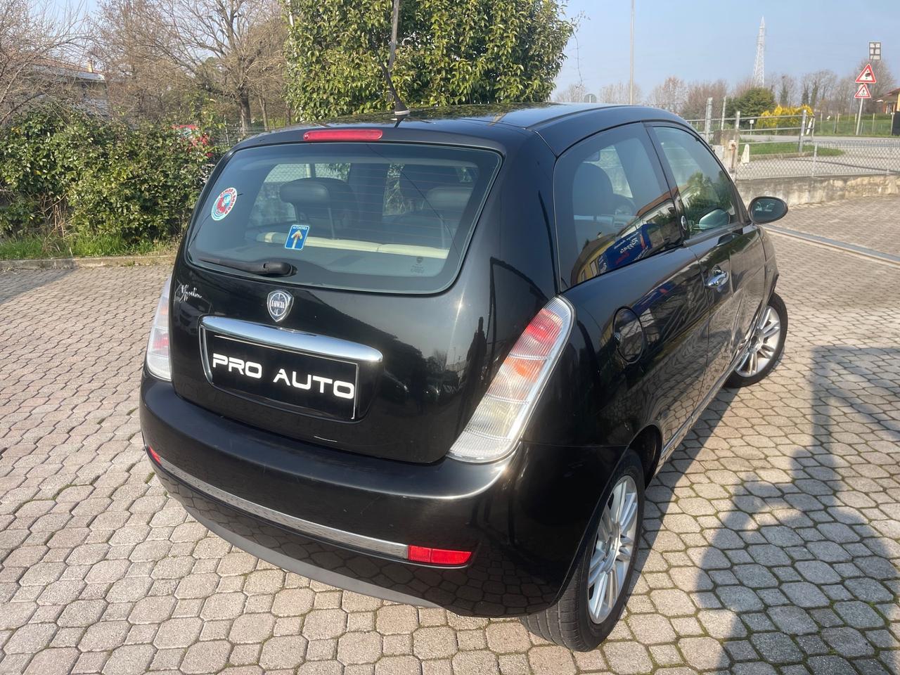 Lancia Ypsilon 1.4 Platino Ecochic GPL