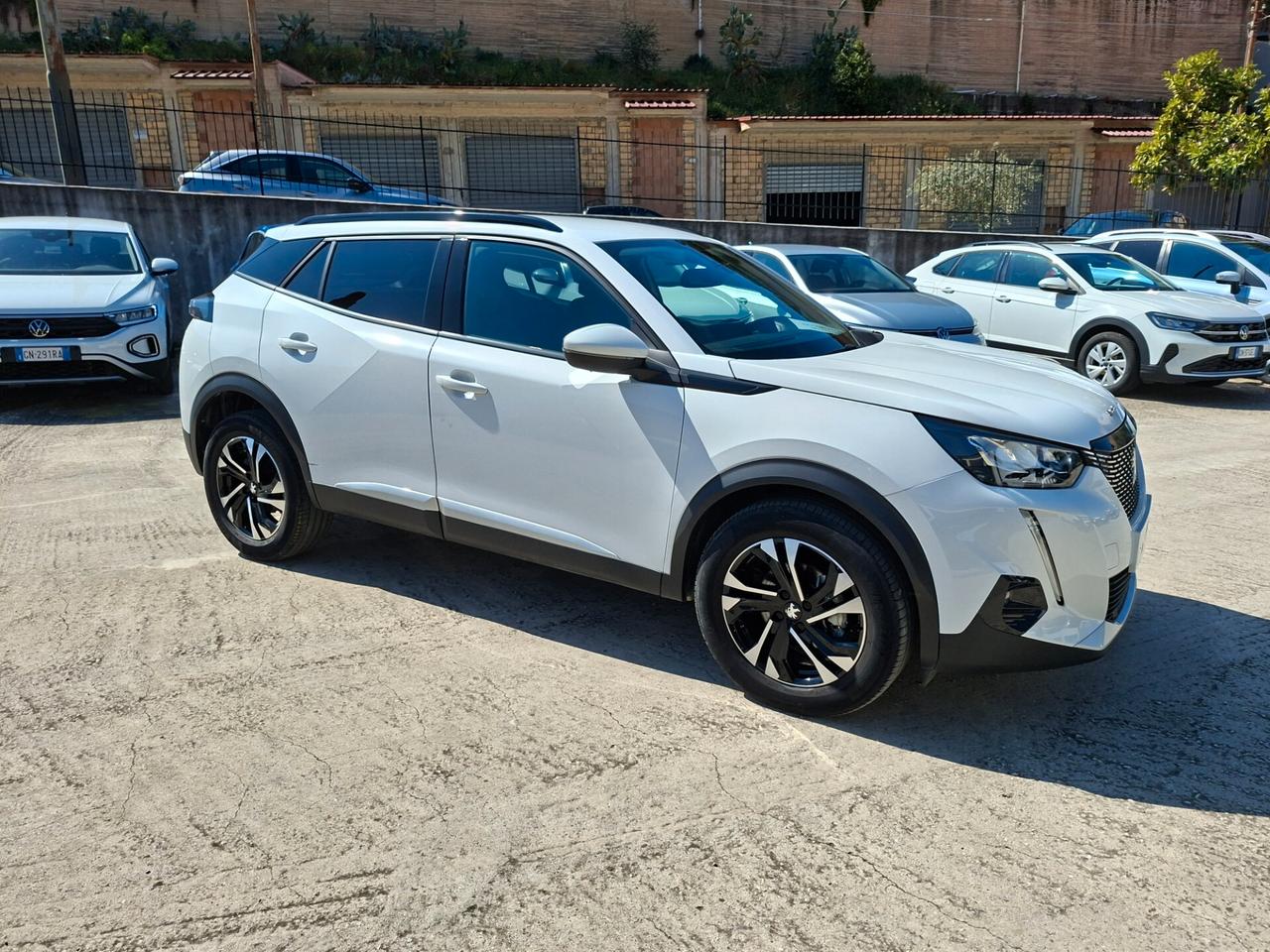 Peugeot 2008 PureTech 100 S&S Allure