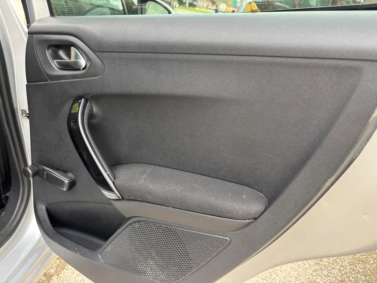 Peugeot 208 1.4 HDi 5 porte Active