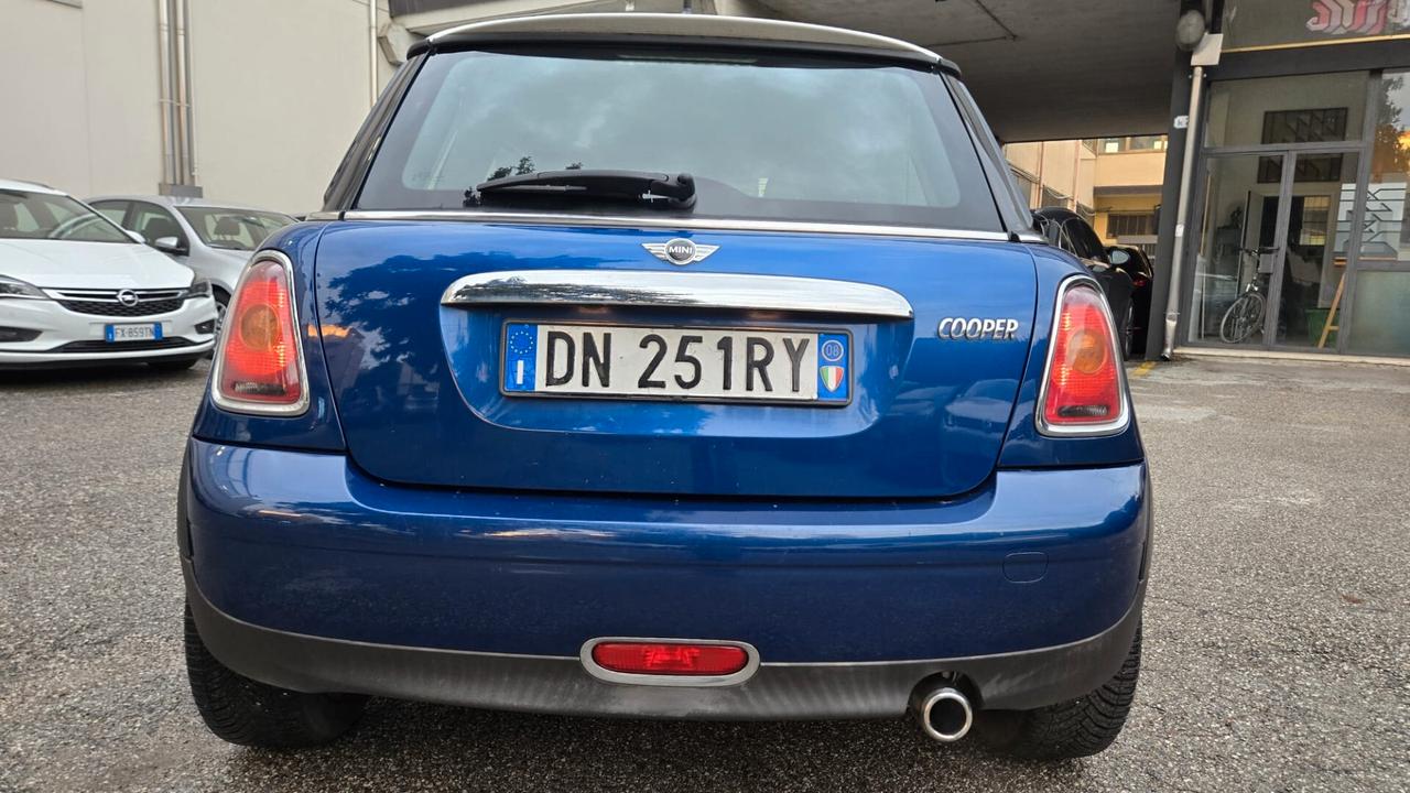 Mini 1.6 16V Cooper