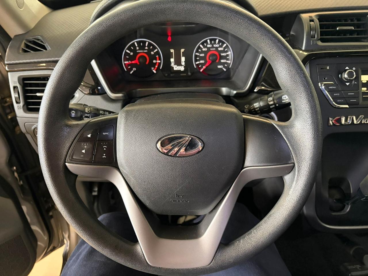 Mahindra KUV100 1.2 VVT K8