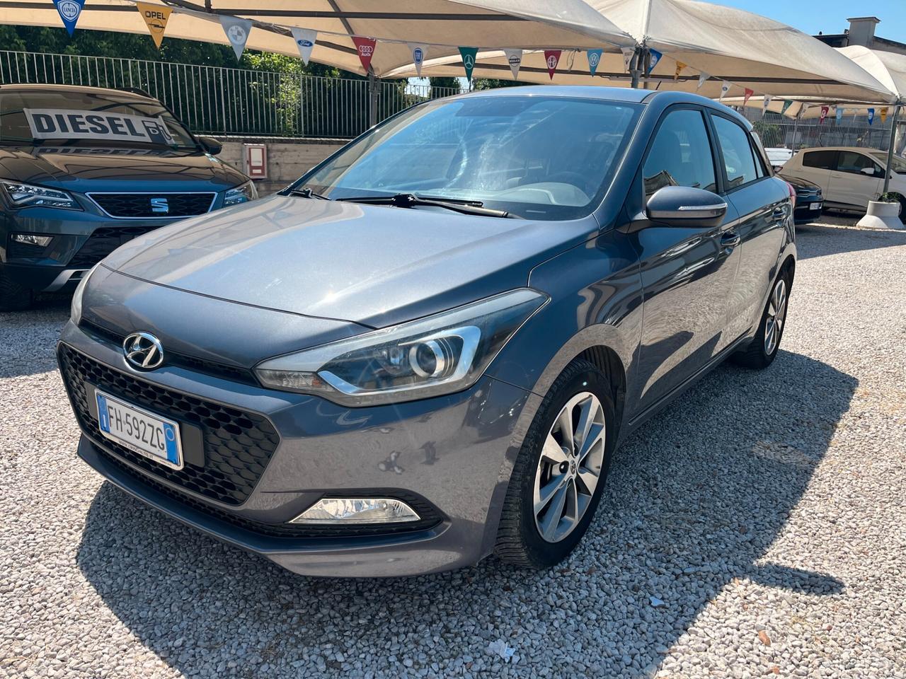 Hyundai i20 1.1 CRDi 12V 5 porte Comfort KM CERTIFICATI