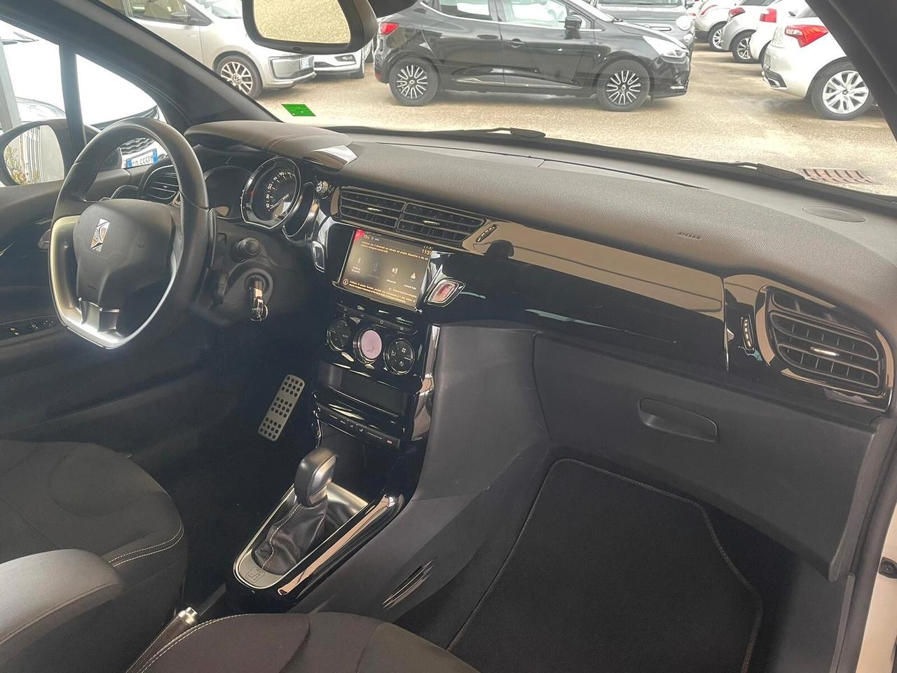 Ds DS3 3 PureTech 110 aut. Performance Line