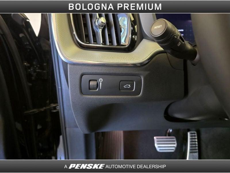 Volvo XC60 XC60 B4 (d) AWD Geartronic R-design